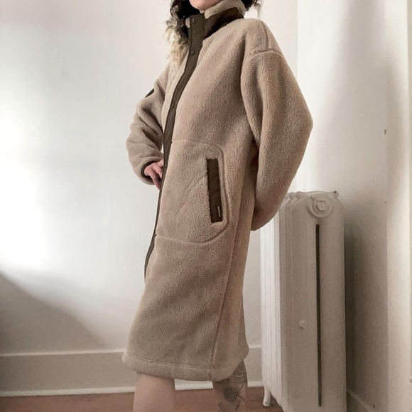 Blackyak Shearling Coat - Picture 2 of 4